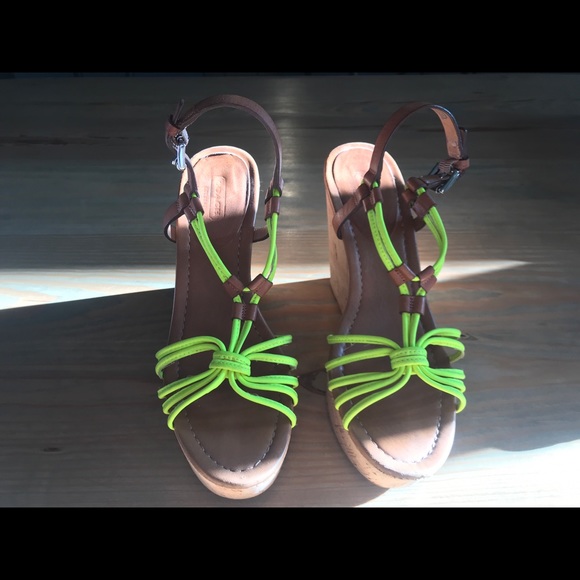 Coach Neon Yellow Cork Platform Sandals - Picture 2 of 7